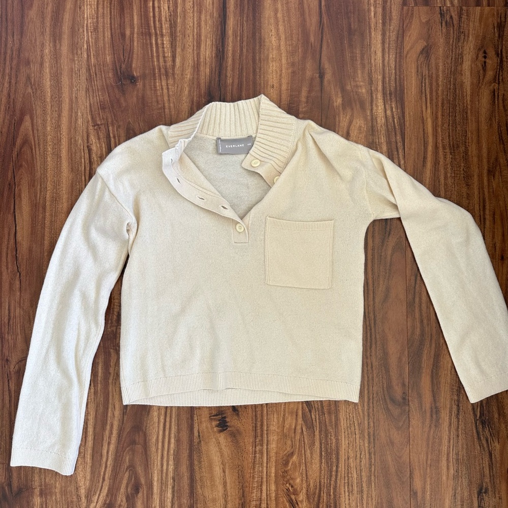 Everlane light pullover sweater